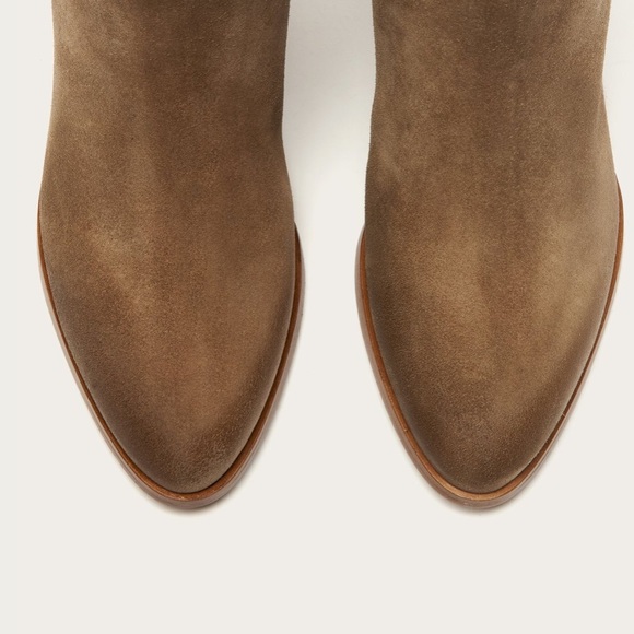 FRYE June Tall beige suede boots! Size 8.5!! NWOT! - Picture 7 of 7